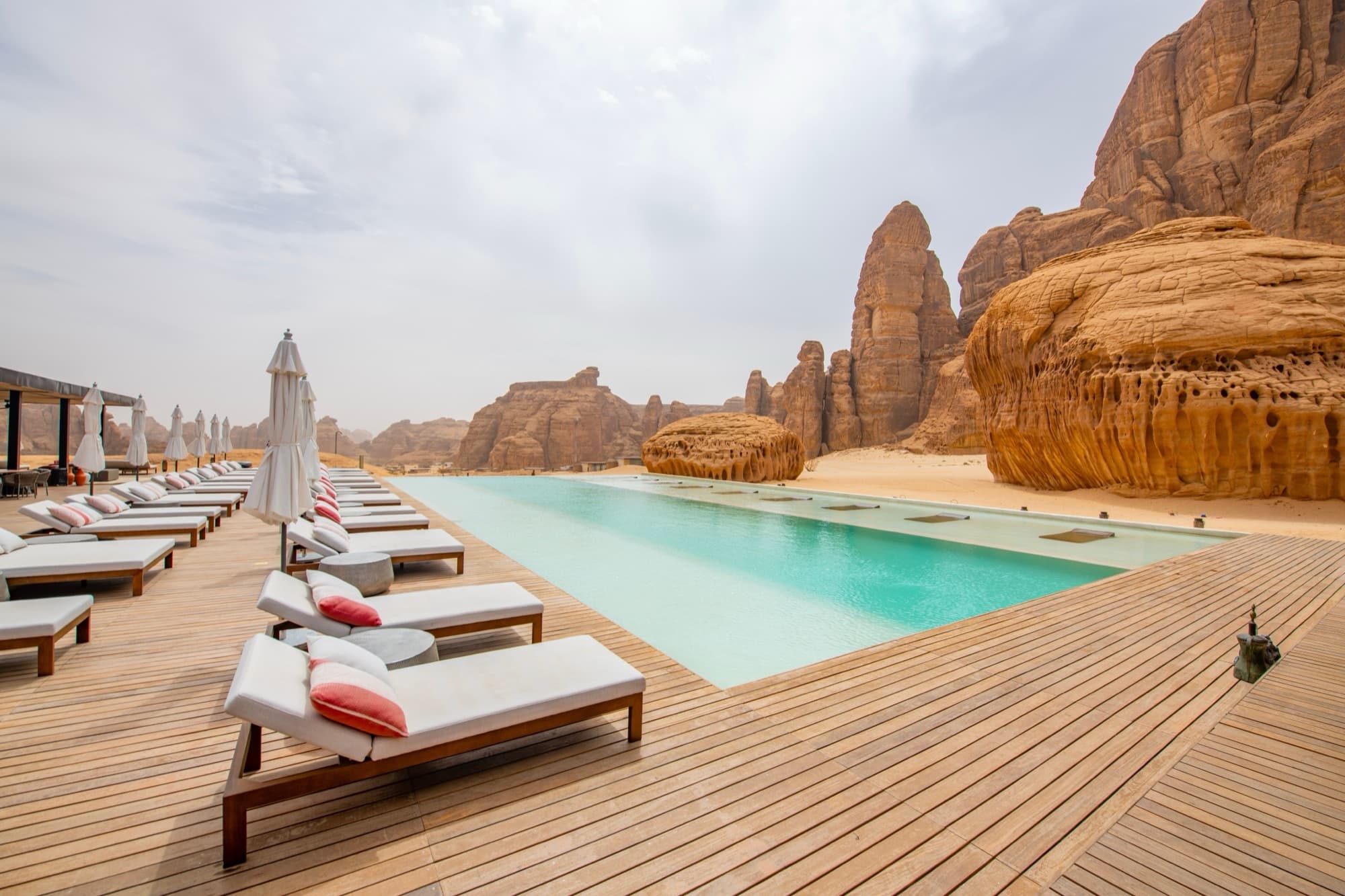 Hospitality & Lifestyle